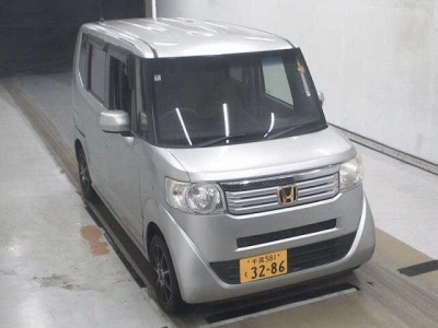HONDA N BOX +