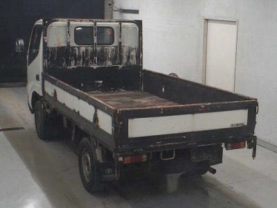 TOYOTA DYNA