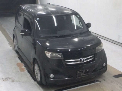 TOYOTA BB