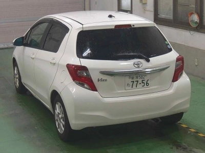 TOYOTA VITZ