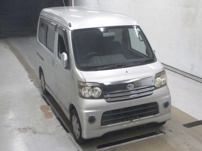 DAIHATSU ATRAI WAGON