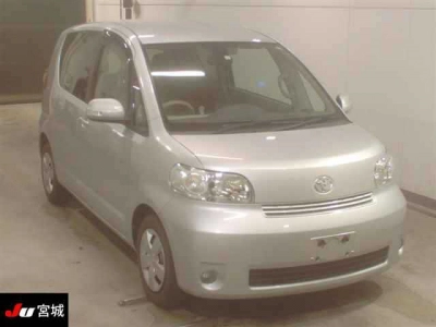 TOYOTA PORTE