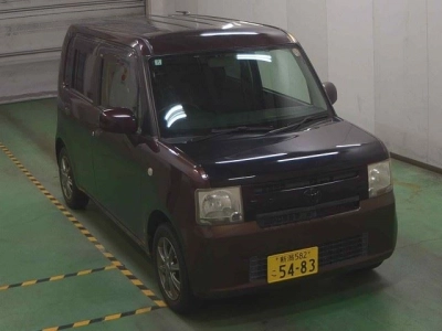 TOYOTA PIXIS SPACE
