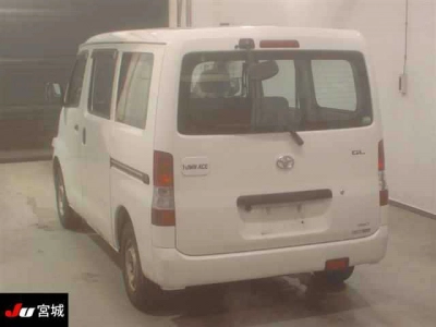 TOYOTA TOWN ACE VAN