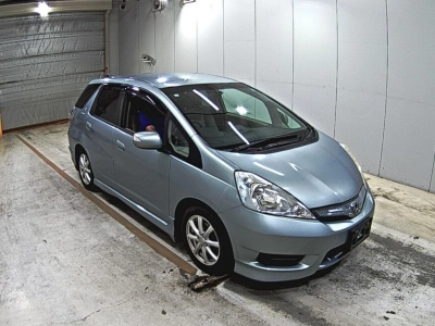 HONDA FIT SHUTTLE HYBRID