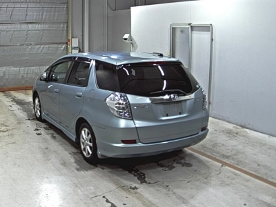 HONDA FIT SHUTTLE HYBRID