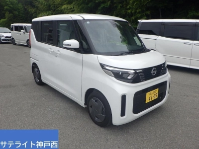 NISSAN ROOX