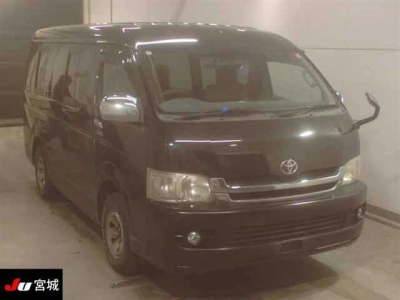 TOYOTA HIACE WAGON