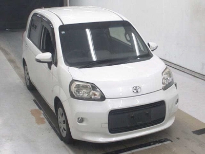 TOYOTA PORTE