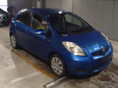 TOYOTA VITZ