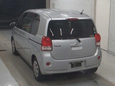 TOYOTA PORTE