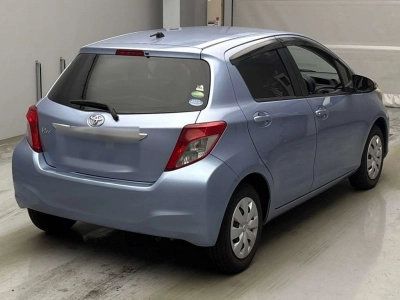 TOYOTA VITZ
