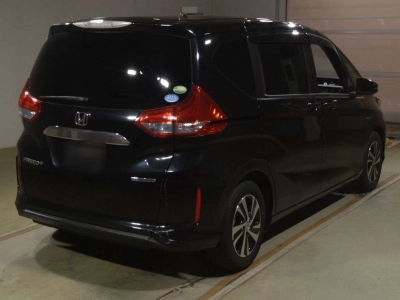 HONDA FREED + HYBRID