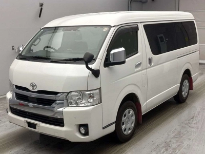 TOYOTA HIACE WAGON
