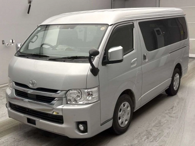TOYOTA HIACE WAGON