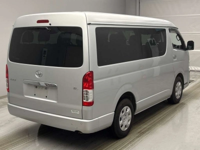 TOYOTA HIACE WAGON