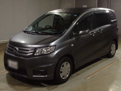 HONDA FREED SPIKE