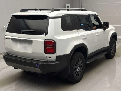 TOYOTA LAND CRUISER 250