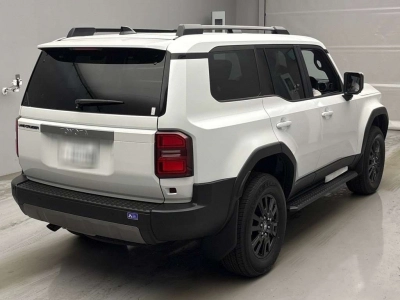 TOYOTA LAND CRUISER 250