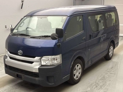 TOYOTA HIACE WAGON