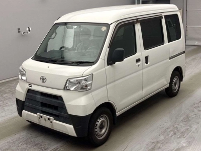 TOYOTA PIXIS VAN