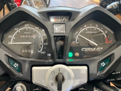 Yamaha YZF-R25 ABS