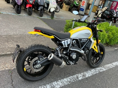 Ducati  DUCATI  SCRAMBLER  ICON 