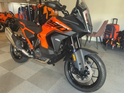KTM KTM 1290SUPERADO BENCH YAS