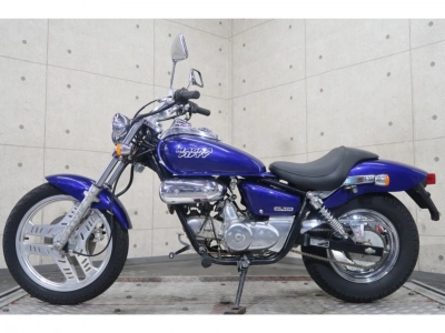 Honda MAGNA 50