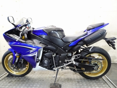 Yamaha YZF-R1