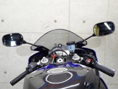 Yamaha YZF-R1