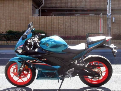 Yamaha YZF-R25 ABS