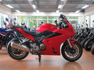 Honda VFR800F