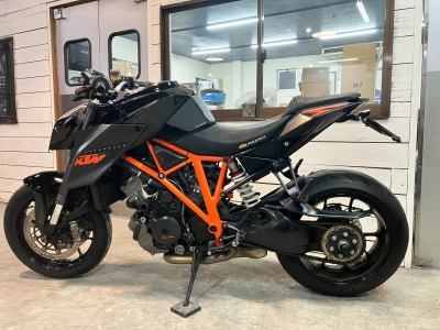 KTM KTM 1290 SUPER DUKE-R