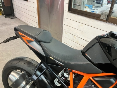 KTM KTM 1290 SUPER DUKE-R