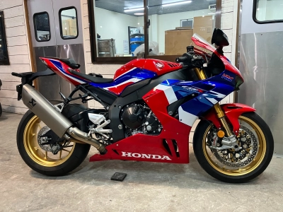 Honda CBR1000RR-R FB SP