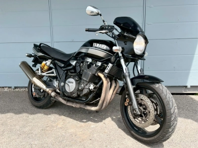Yamaha XJR1300