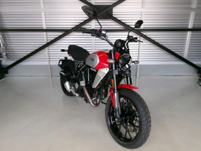 Ducati  DUCATI  SCRAMBLER  ICON 