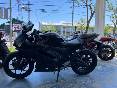 Yamaha YZF-R3 ABS