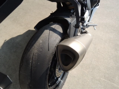 Honda CBR1000RR-R FB SP