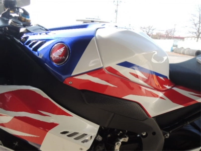 Honda CBR1000RR-R FB SP