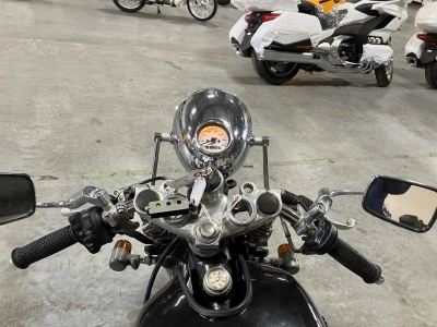 Yamaha SR400-1