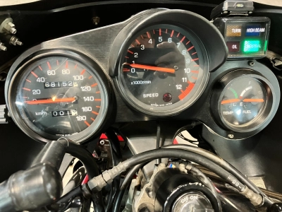 Yamaha FZ750