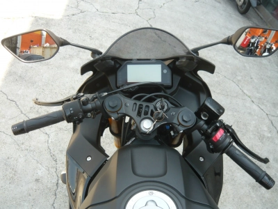 Yamaha YZF-R25 ABS