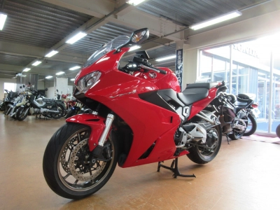 Honda VFR800F
