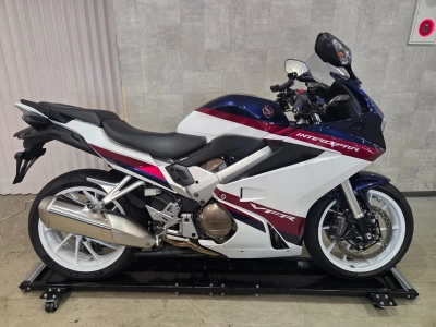 Honda VFR800F