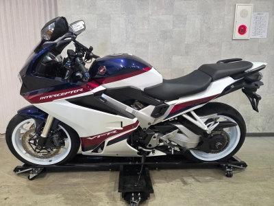Honda VFR800F