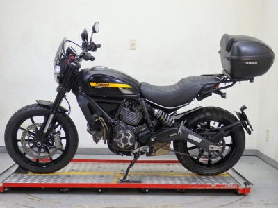 Ducati  DUCATI  SCRAMBLER  FULL  THROTTLE 