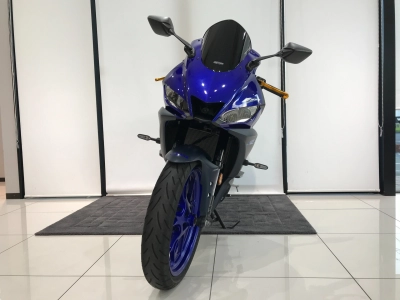 Yamaha YZF-R3 ABS