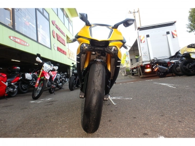 Yamaha YZF-R1